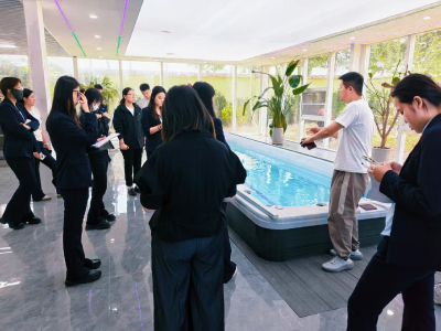 Hot tub showroom