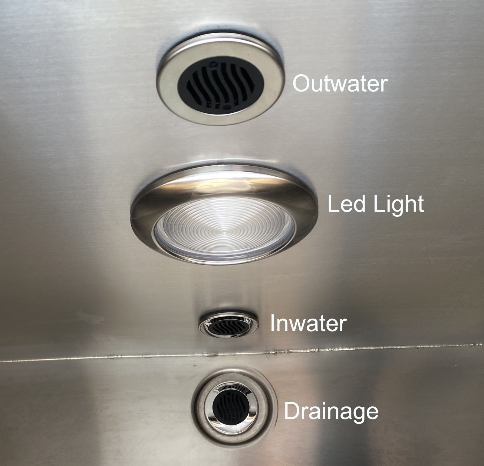 حوض استحمام بارد من الفولاذ المقاوم للصدأ وحمام جليدي .jpg